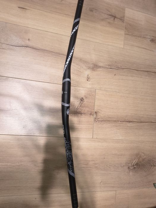 Kierowca 31.8 mm raceface atlas flat 785mm dh freeride