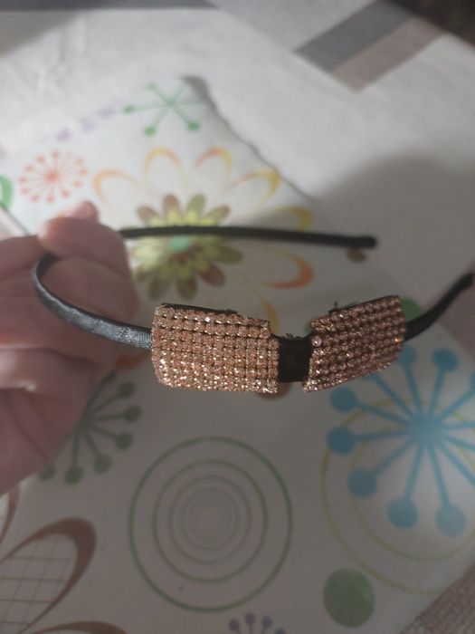 Обруч для волосся. Дівчинці.