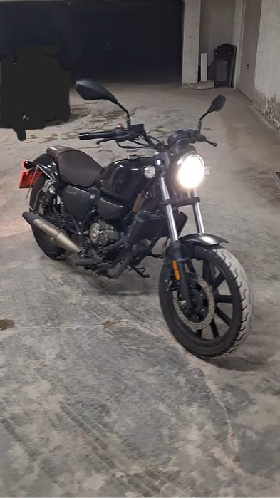 Mota QJMotor SRV 125