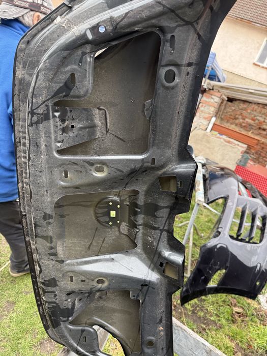 Opel corsa E tylna klapa