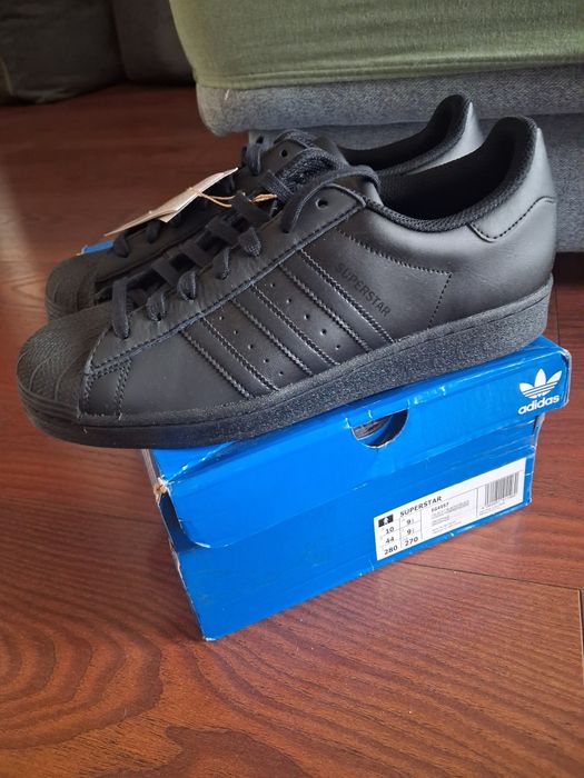 Adidas Superstar 44.