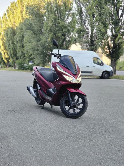 Макси-скутер HONDA PCX-150 2019