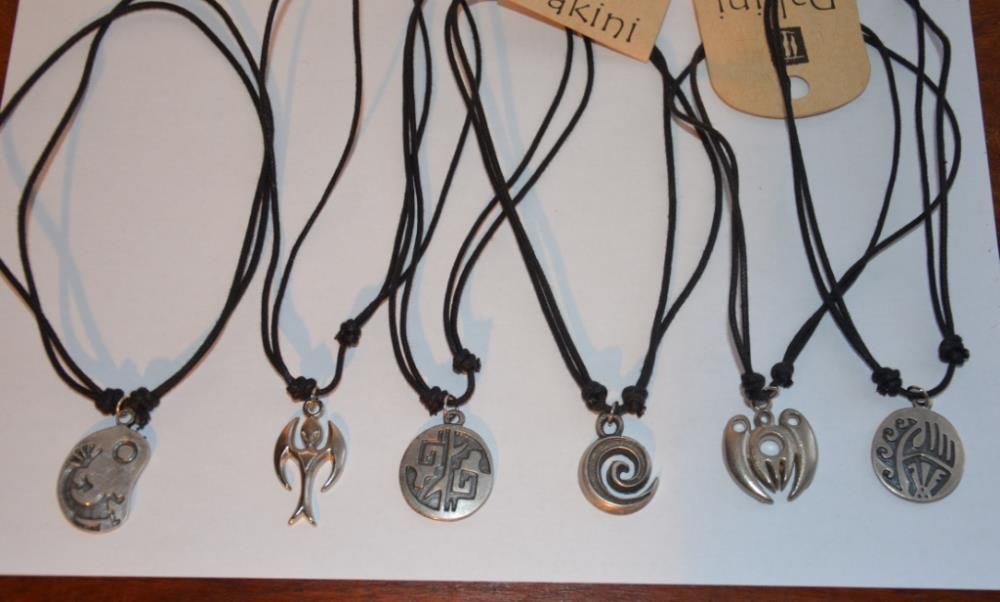 Colares com Pendente em Metal – Diversos Modelos