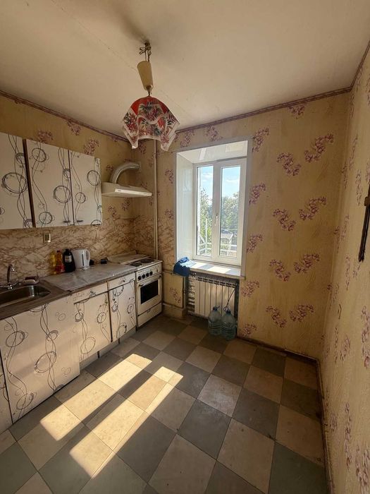 Продам 2-кімнатну квартиру. Шевченківський, вул. Цегляна (213-256-374)