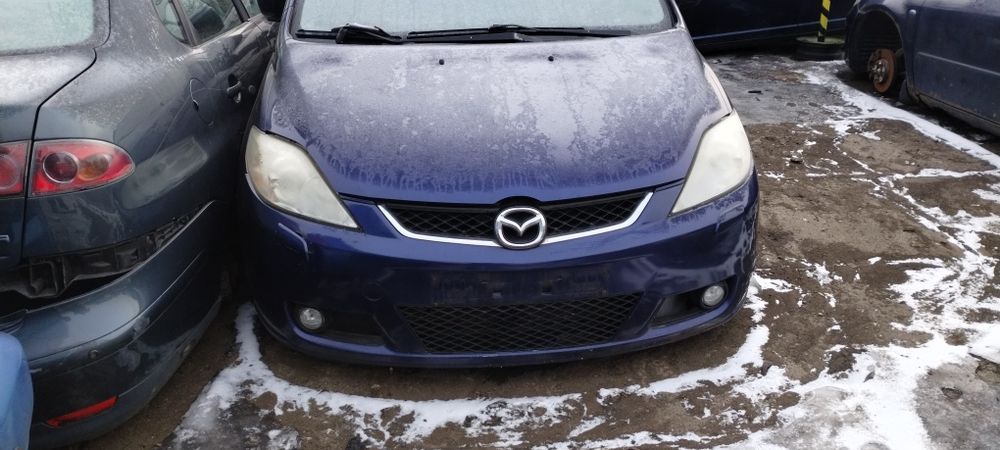 Mazda 5 zderzak przód przedni