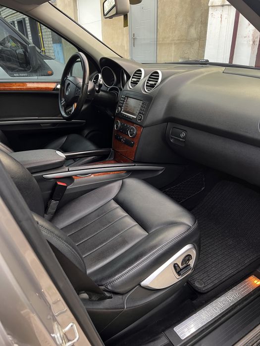 Mercedes -Benz M-Class (W164) 2007 рік
