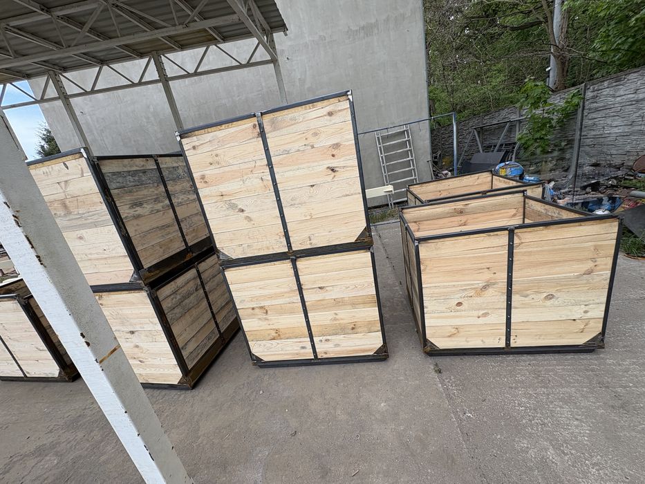 Skrzynie/ kontenery transportowe, magazynowe, do przechowywania