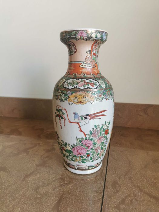 Jarra Antiga em Porcelana Chinesa - Estilo Famille Rose / Macau