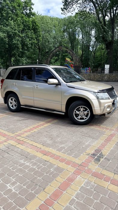 Продам Suzuki granb vitara 2.0 2009 сузукі