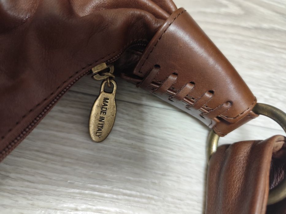 Сумка хобо шкіряна