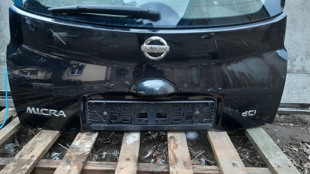 klapa bagażnika Nissan Micra k12 kompletna CZARNA