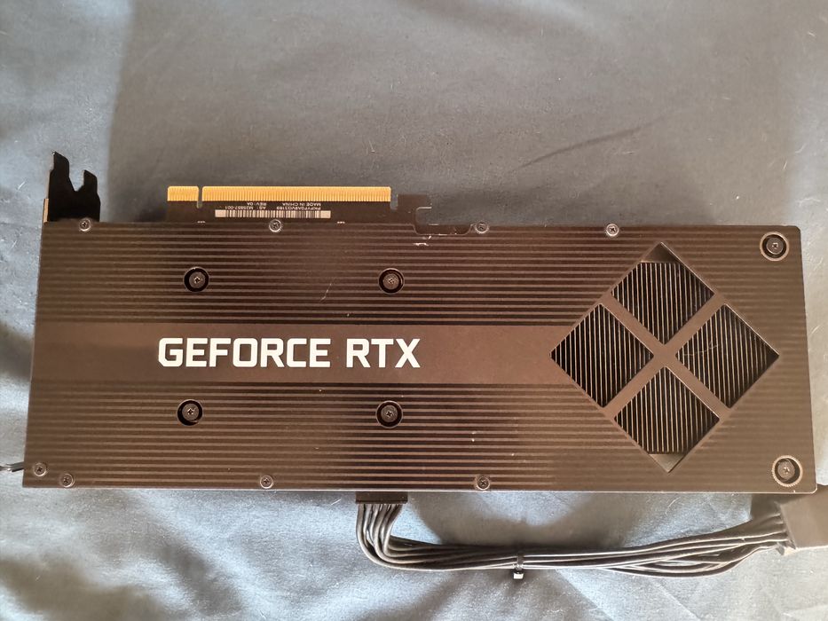 NVIDIA GeForce RTX 3070 Ti 8GB – Tri-Fan | Excelente Estado