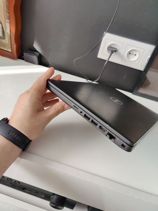 Ноутбук dell latitude 5400/i5 8365u /16гб/SSD 256/13,3 full HD IPS