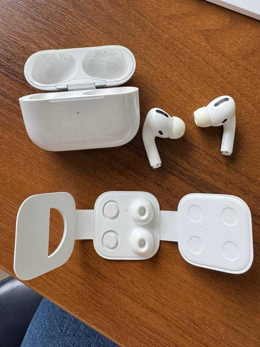 Apple Airpods Pro 1 покоління