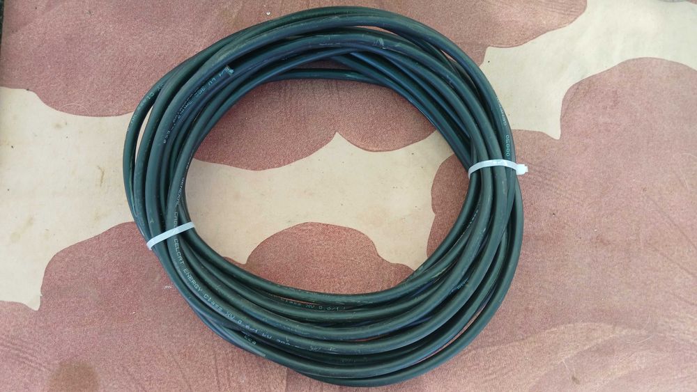 Serviço pesado cabo de 12 metros, 3(G) condutores, 2.5mm², novo e sem uso.