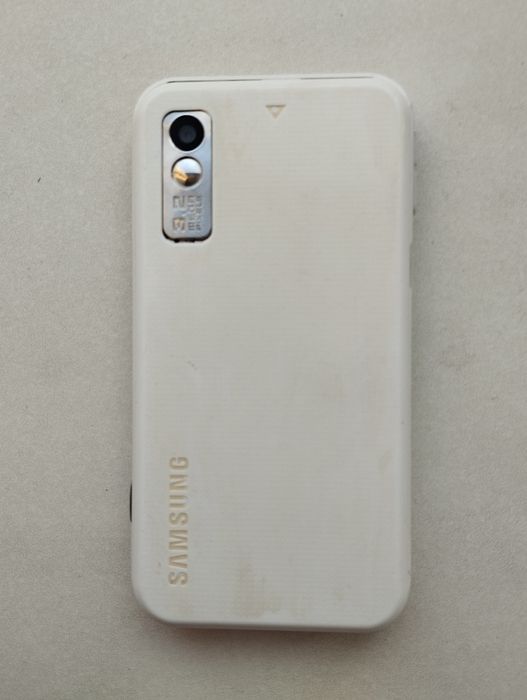 Телефон Samsung.