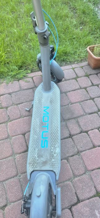Hujalonga Elektryczna Motus Scooty 10Plus
