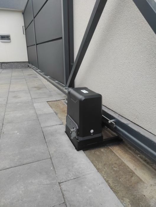 Автоматика для воріт Львів та Львівська область / Монтаж по Україні