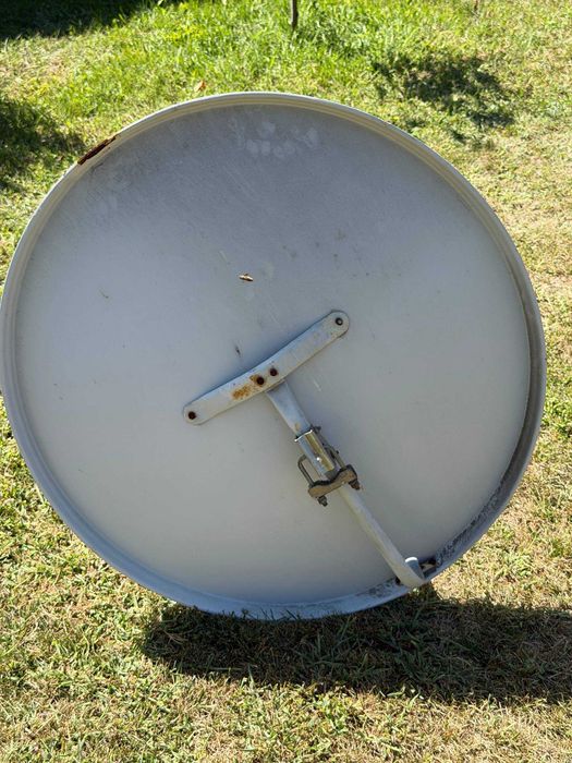 Супутникова антена 80 см + 4 головки LNB + DiSEqC + ресивер 4100C