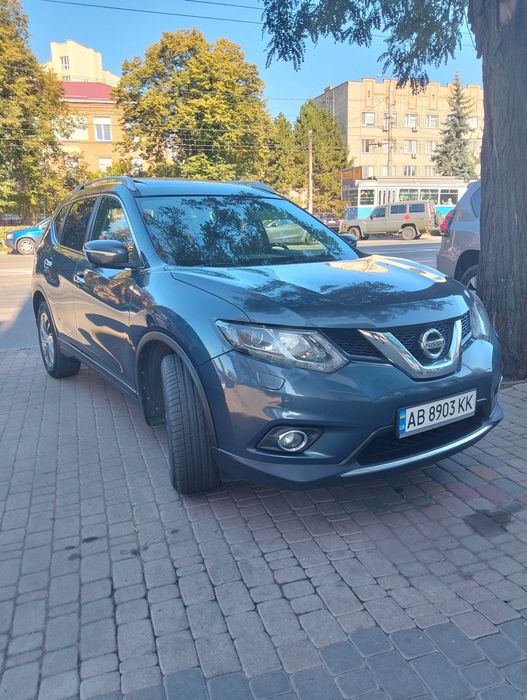 Офіційний дизельний Nissan X-Trail Rogue