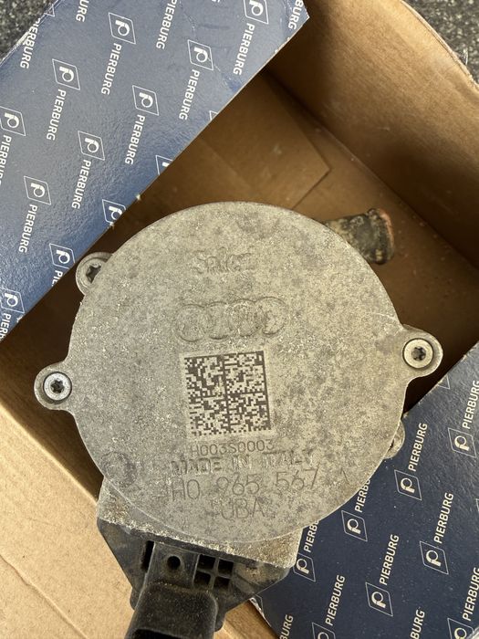 Водяний насос, помпа печі, додаткова помпа VAG 965 567