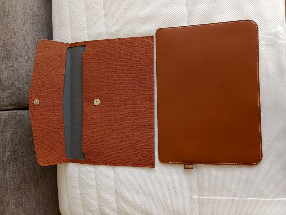 2x piękne etui brąz do tablet max 10.1 cala/laptop 13.3-13.6 cala