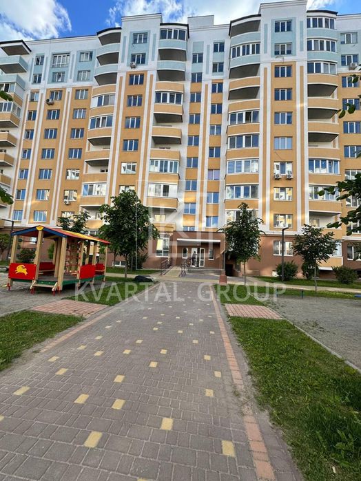 Продаж. Простора та світла ТРИкімнатна квартира в Бучі. вул. Івана Кожедуба.  БЕЗ ВИТРАТ НА ОФОРМЛЕННЯ. - View 3