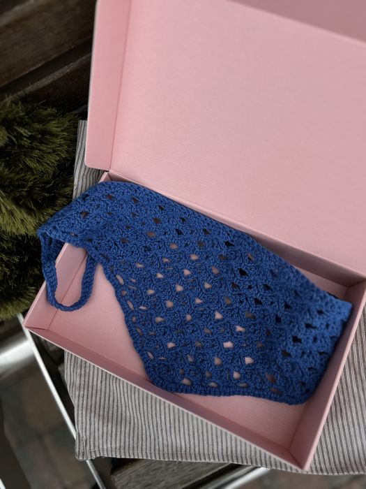 Ciemnoniebieska chusta na włosy typu bandana