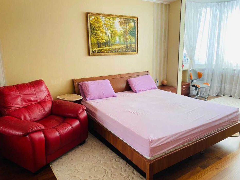 Продам 1 кімн. квартиру вул. Велика Китаївська 10А м.Деміївська  Салют
