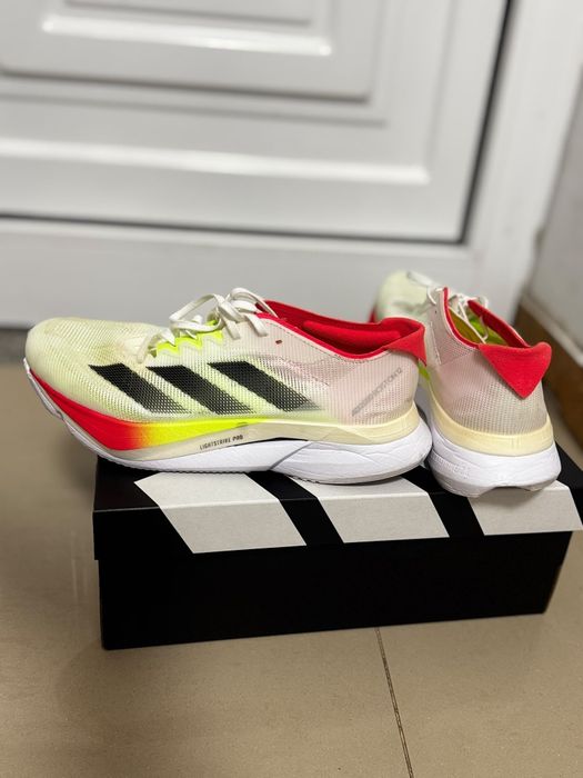 Adizero bost 12 usado