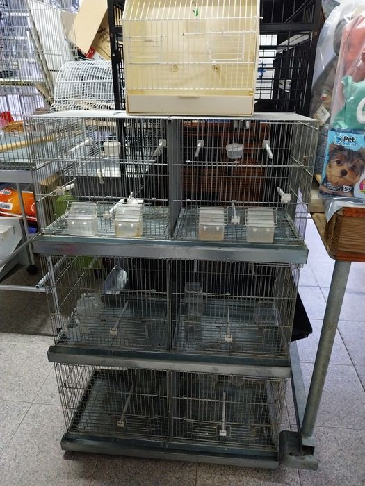 Gaiolas 72 cm em bom estado