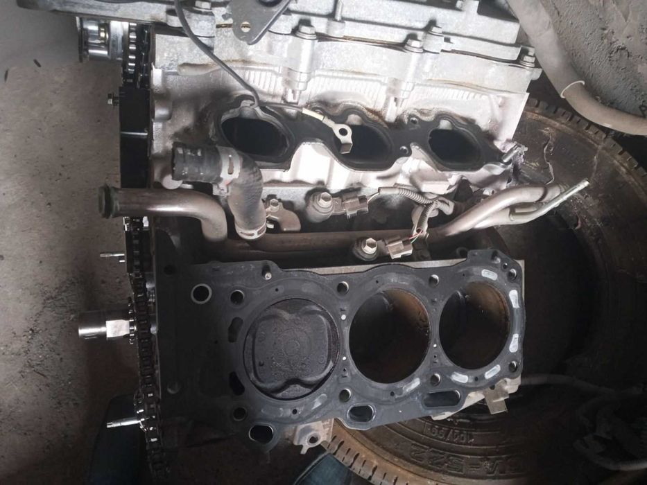 Двигатель TOYOTA 3.5 L. по деталям