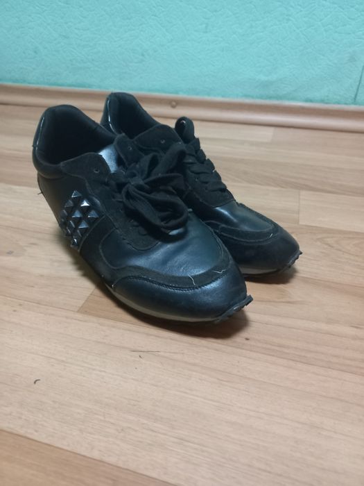 Кросівки жіночі чорні