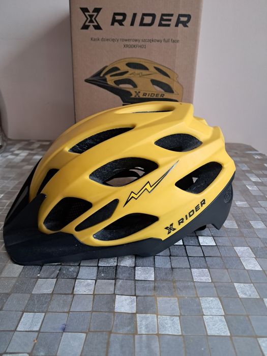 Kask z Media Expert dla dzieci, nastolatków