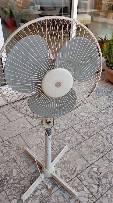 Ventoinha de ar frio a funcionar em perfeitas condições