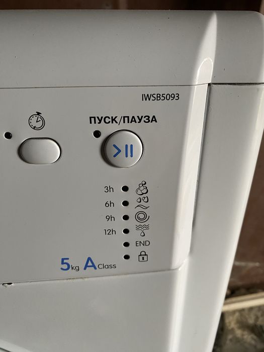 Пральна машина Indesit 5kg IWSB5093