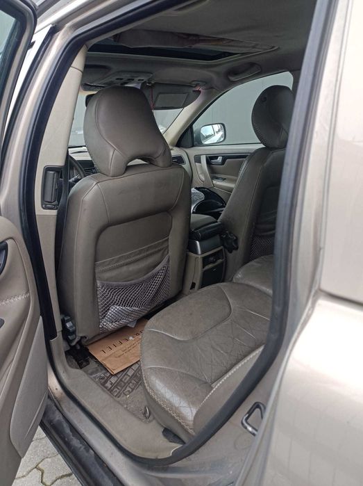 VOLVO XC70 Cross Country