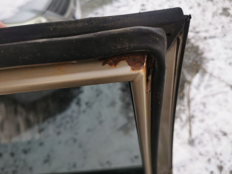 Drzwi Lewe Tył Suzuki Grand Vitara 2 II 05-14r Kolor ZDK