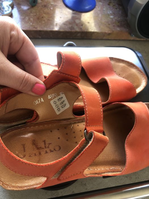 Sandały  buty skórzane Jarko na koturnie jak nowe 40 41 26 cm
