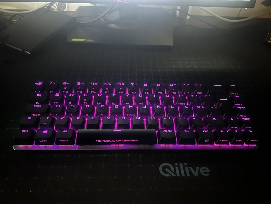 Teclado Asus ROG Falchion