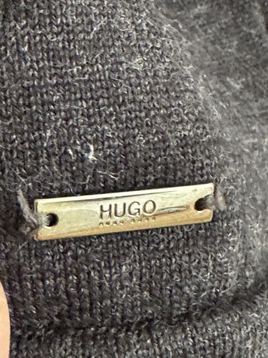 Светр Hugo Boss 100 % вовна