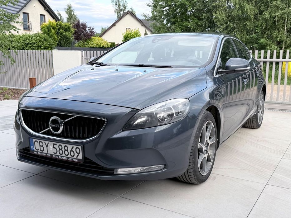 Volvo V40