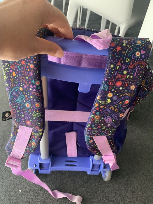 Mochila escolar com trolley marca Busquets
