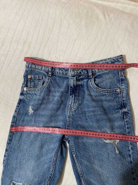 Джинсы ZARA укороченные