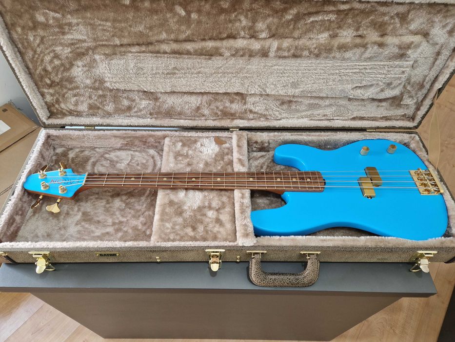 Baixo Precision Bass EarOn - luthier Iaron Barbosa - feito a mão