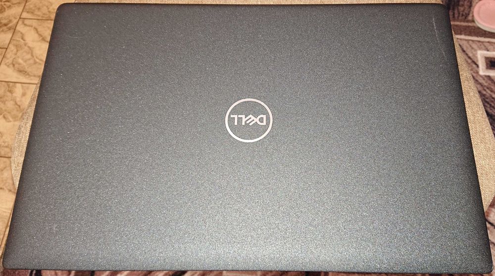 Dell /15,6"/i5-1135g7/SSD 256 Gb/Intel Iris/8 Gb DDR4/бат .5ч