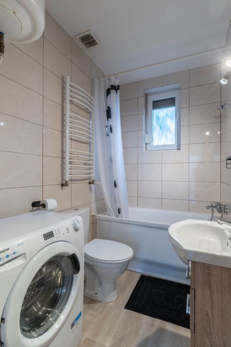 mieszkanie -apartament Paris ,balkon,parking Zakatki Swiata