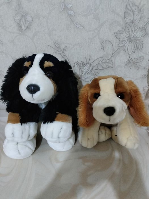 Іграшки собачки.