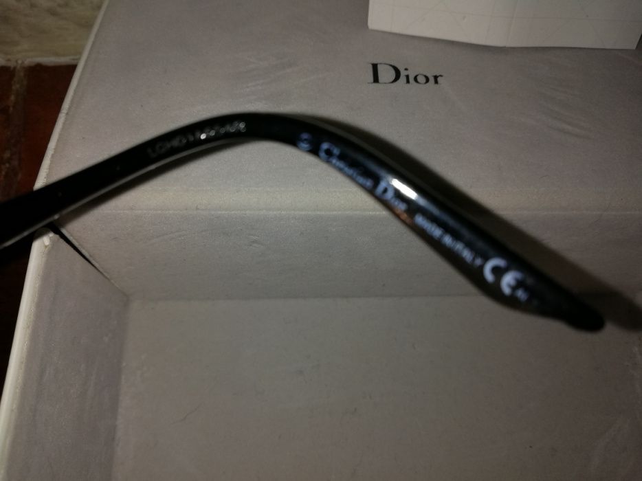 Óculos de sol C. Dior originais