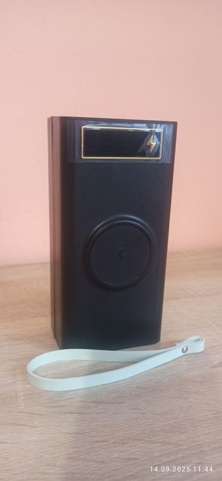 Powerbank etui ładowarka